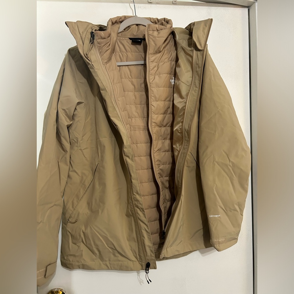 NEW The North Face Carto NF0A5IWJLK5 Women's Khaki Stone Triclimate Jacket L
